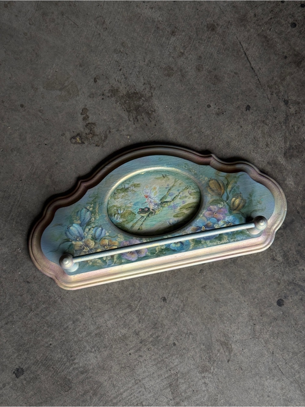 Bobbie Takashima Signed Hand Painted Wooden Paper Towel Holder 1996 Floral